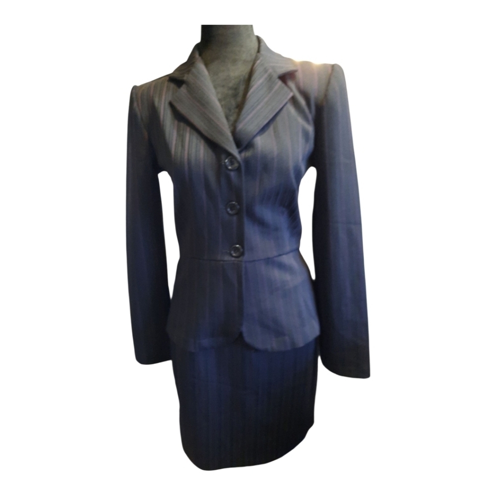 Breakin' Loose 2 Pcs Women's Striped Gray Blazer And Skirt 7/8